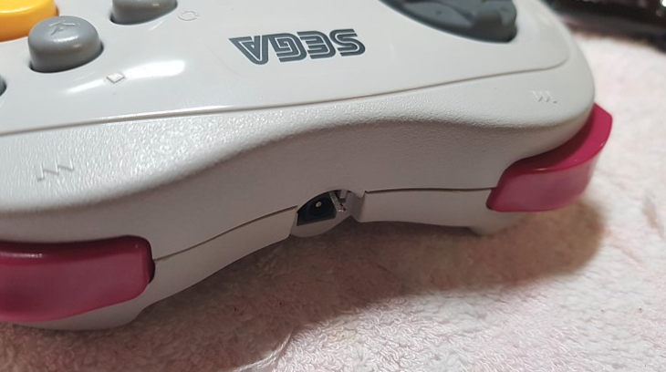 Saturn Wireless Pad 02